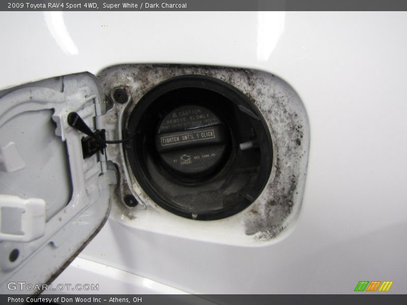 Super White / Dark Charcoal 2009 Toyota RAV4 Sport 4WD