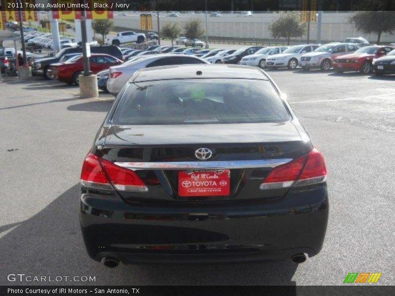 Black / Ivory 2011 Toyota Avalon Limited
