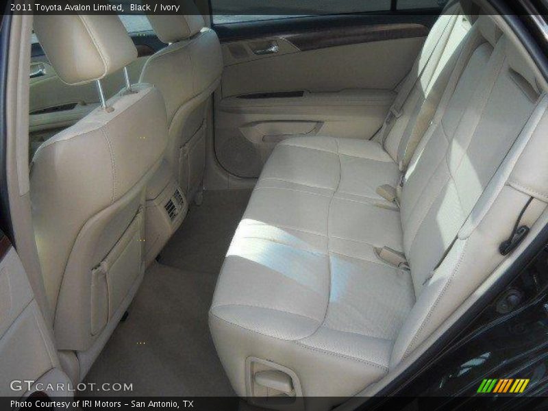 Black / Ivory 2011 Toyota Avalon Limited
