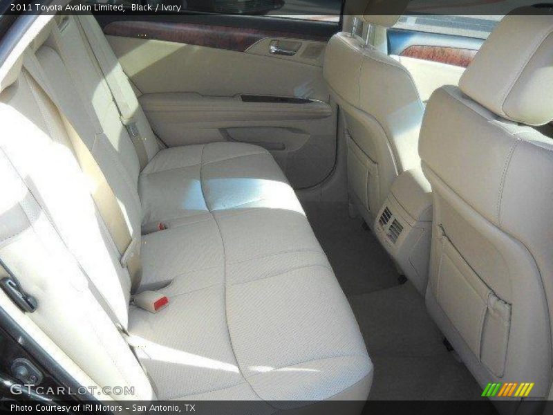 Black / Ivory 2011 Toyota Avalon Limited
