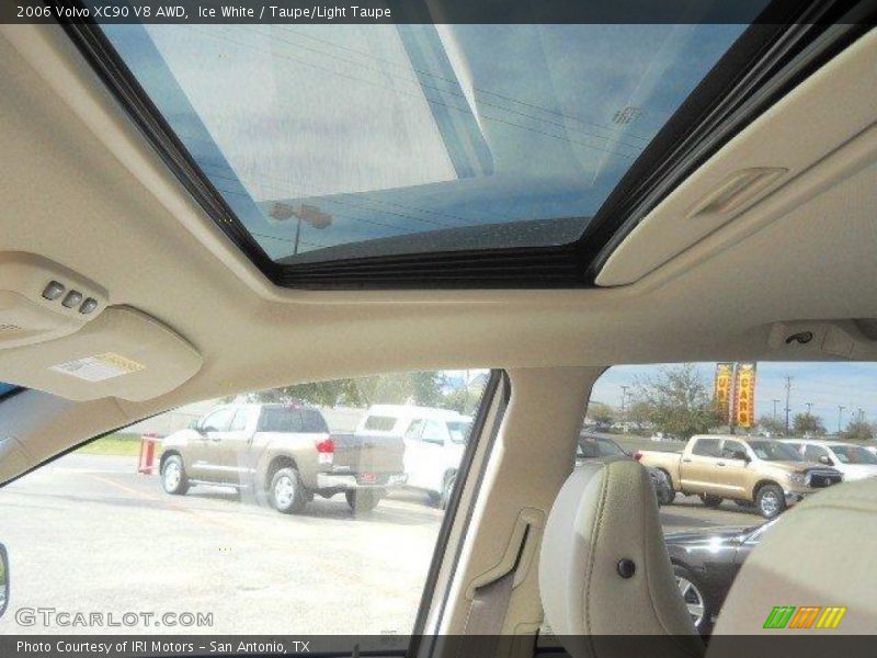 Ice White / Taupe/Light Taupe 2006 Volvo XC90 V8 AWD