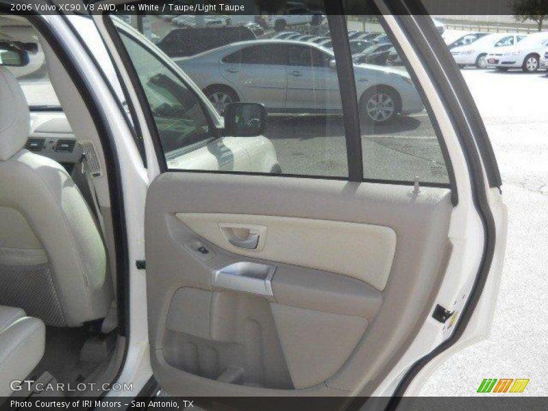 Ice White / Taupe/Light Taupe 2006 Volvo XC90 V8 AWD