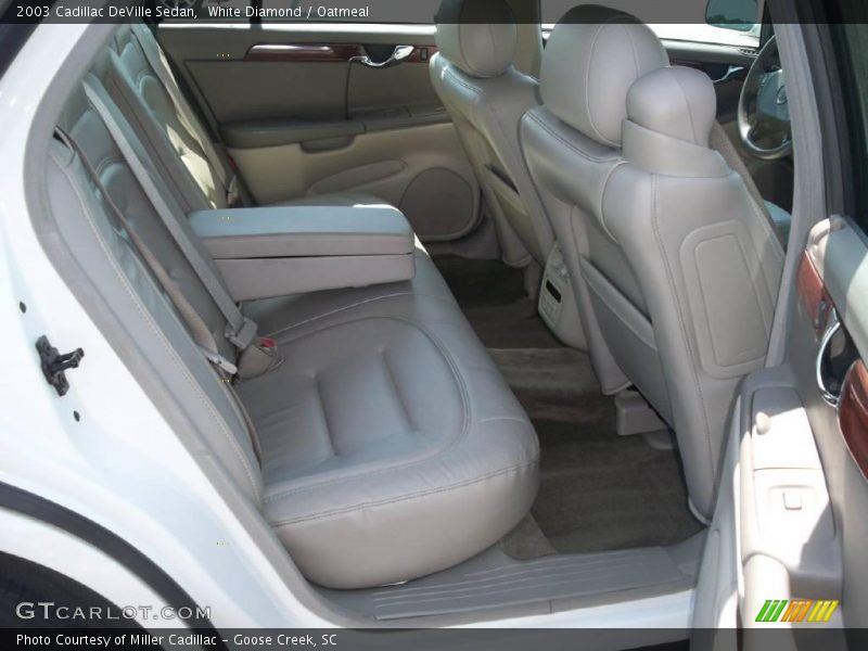 White Diamond / Oatmeal 2003 Cadillac DeVille Sedan