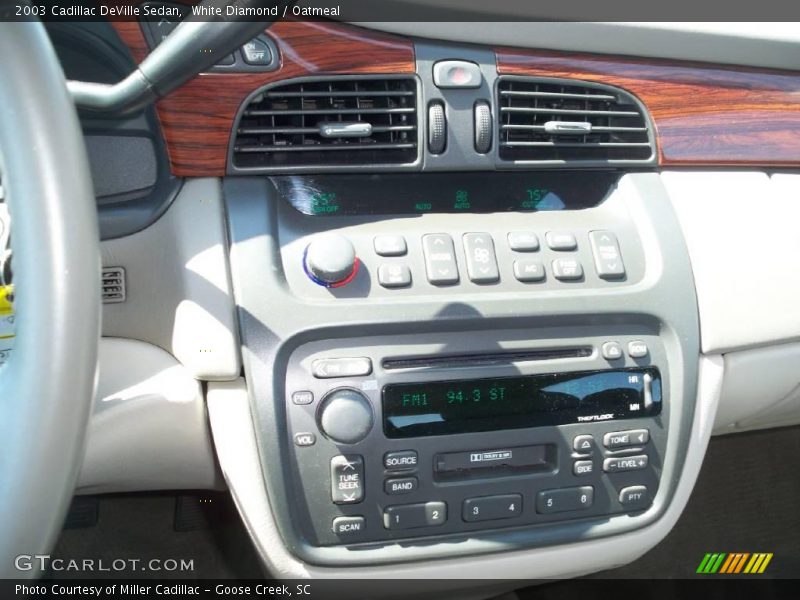 White Diamond / Oatmeal 2003 Cadillac DeVille Sedan