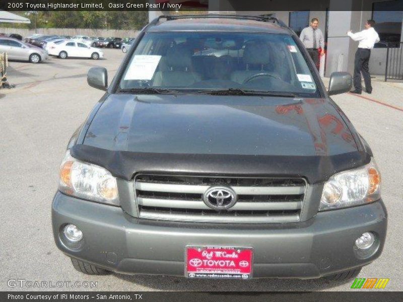 Oasis Green Pearl / Ivory 2005 Toyota Highlander Limited