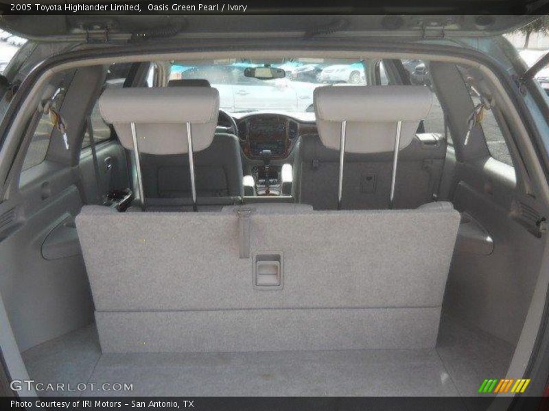 Oasis Green Pearl / Ivory 2005 Toyota Highlander Limited