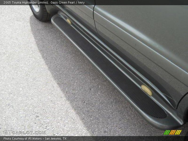 Oasis Green Pearl / Ivory 2005 Toyota Highlander Limited