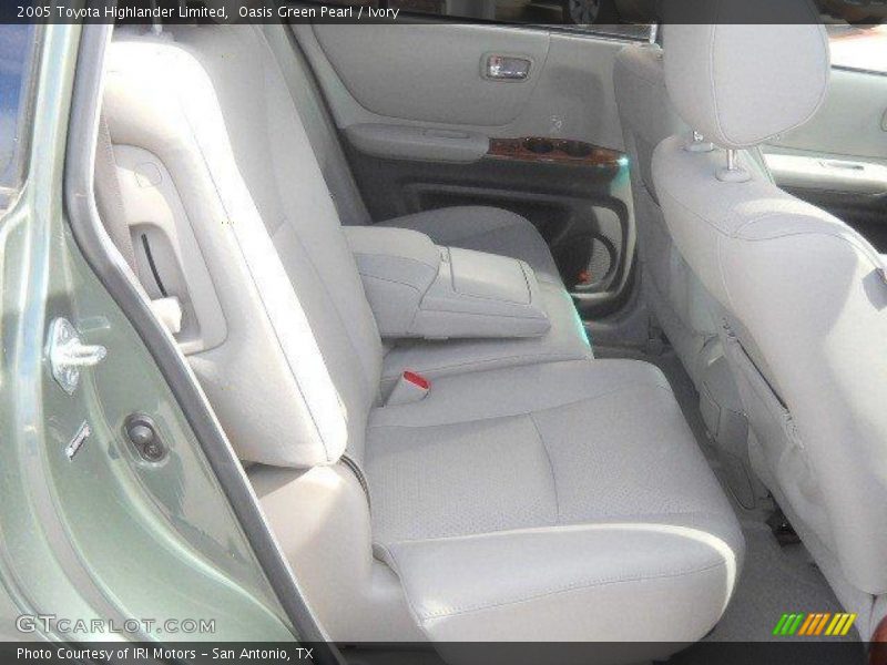 Oasis Green Pearl / Ivory 2005 Toyota Highlander Limited