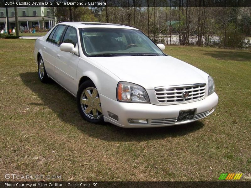 White Diamond / Cashmere 2004 Cadillac DeVille DTS