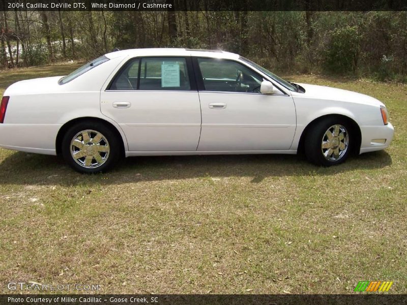 White Diamond / Cashmere 2004 Cadillac DeVille DTS