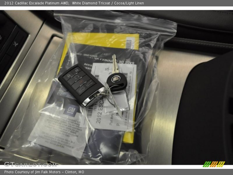 Keys of 2012 Escalade Platinum AWD
