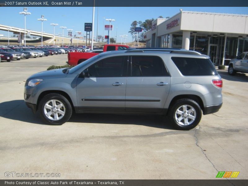 Ocean Mist / Tan 2007 Saturn Outlook XE