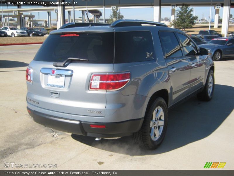 Ocean Mist / Tan 2007 Saturn Outlook XE