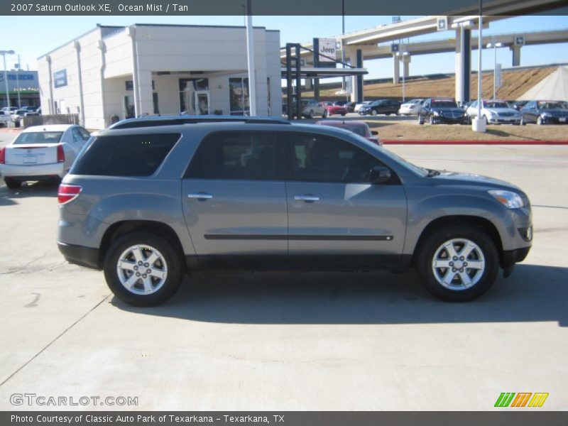 Ocean Mist / Tan 2007 Saturn Outlook XE