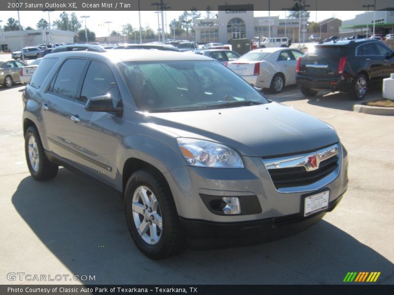 Ocean Mist / Tan 2007 Saturn Outlook XE