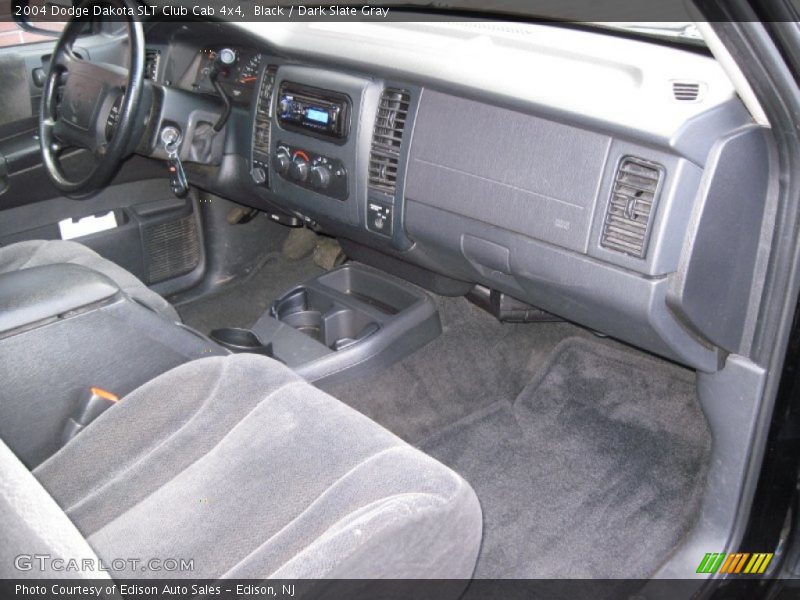 Dashboard of 2004 Dakota SLT Club Cab 4x4