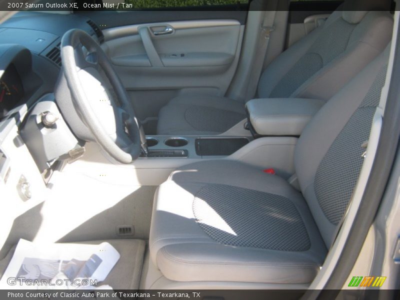 Ocean Mist / Tan 2007 Saturn Outlook XE