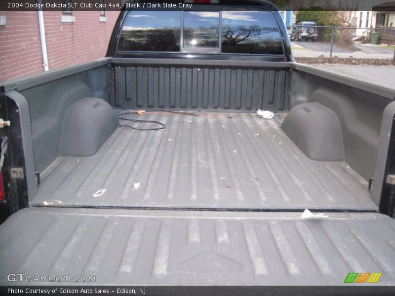  2004 Dakota SLT Club Cab 4x4 Trunk