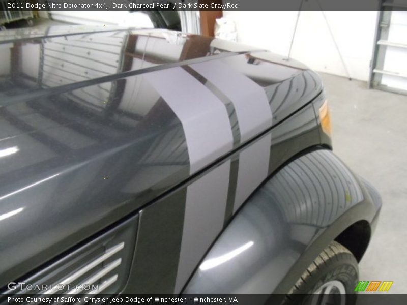 Dark Charcoal Pearl / Dark Slate Gray/Red 2011 Dodge Nitro Detonator 4x4