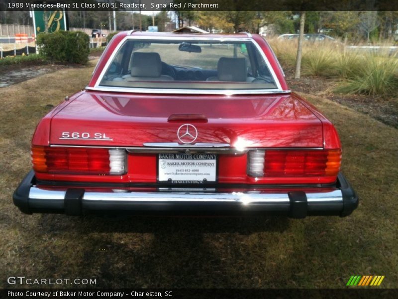 Signal Red / Parchment 1988 Mercedes-Benz SL Class 560 SL Roadster