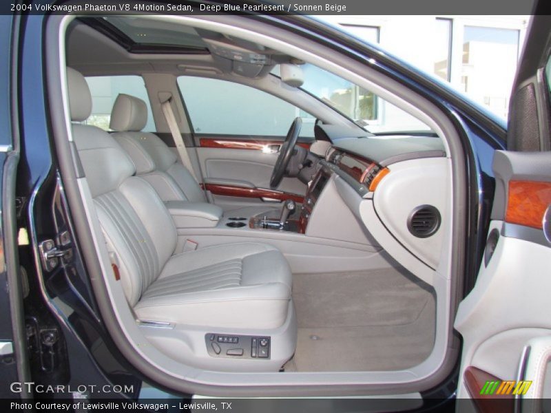  2004 Phaeton V8 4Motion Sedan Sonnen Beige Interior