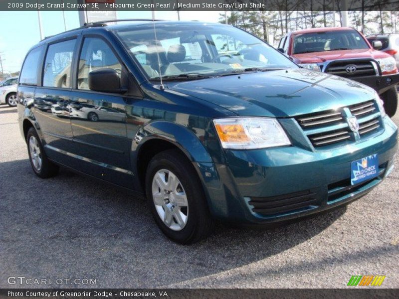 Melbourne Green Pearl / Medium Slate Gray/Light Shale 2009 Dodge Grand Caravan SE
