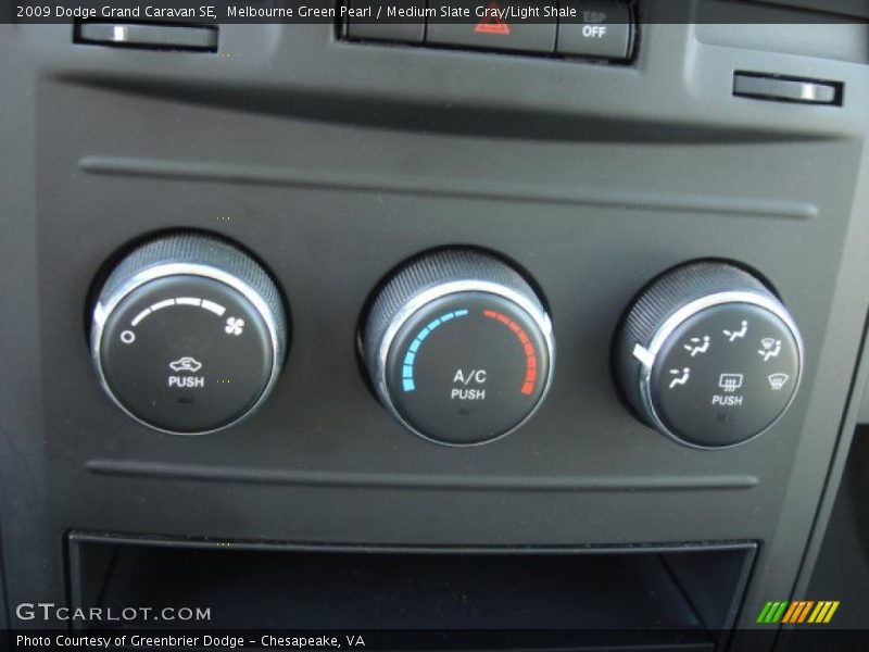 Melbourne Green Pearl / Medium Slate Gray/Light Shale 2009 Dodge Grand Caravan SE