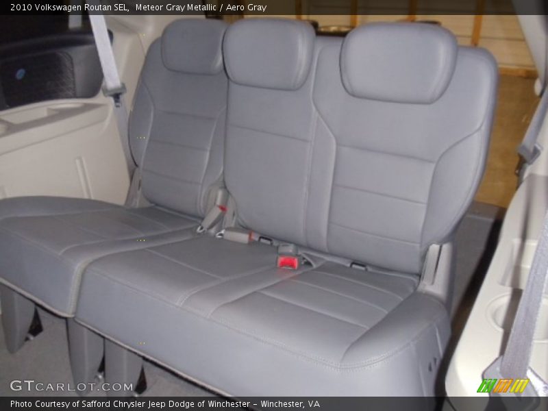 Meteor Gray Metallic / Aero Gray 2010 Volkswagen Routan SEL