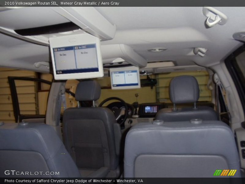 Meteor Gray Metallic / Aero Gray 2010 Volkswagen Routan SEL