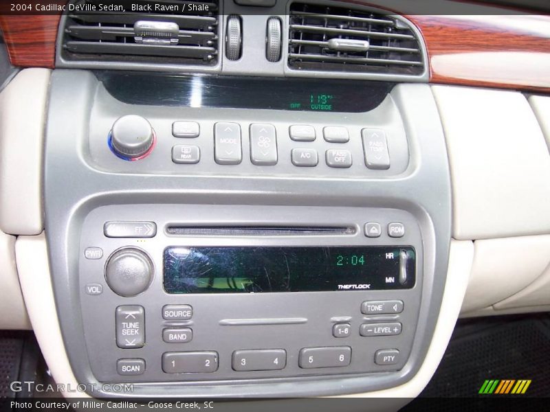 Black Raven / Shale 2004 Cadillac DeVille Sedan