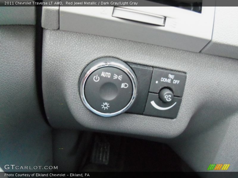 Controls of 2011 Traverse LT AWD