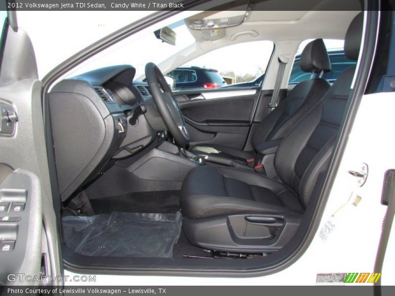Candy White / Titan Black 2012 Volkswagen Jetta TDI Sedan
