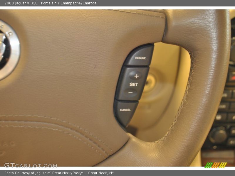 Porcelain / Champagne/Charcoal 2008 Jaguar XJ XJ8