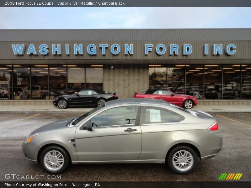 Vapor Silver Metallic / Charcoal Black 2008 Ford Focus SE Coupe