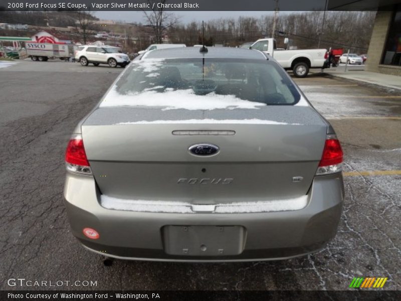 Vapor Silver Metallic / Charcoal Black 2008 Ford Focus SE Coupe