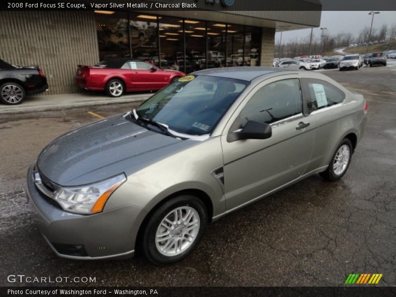 Front 3/4 View of 2008 Focus SE Coupe