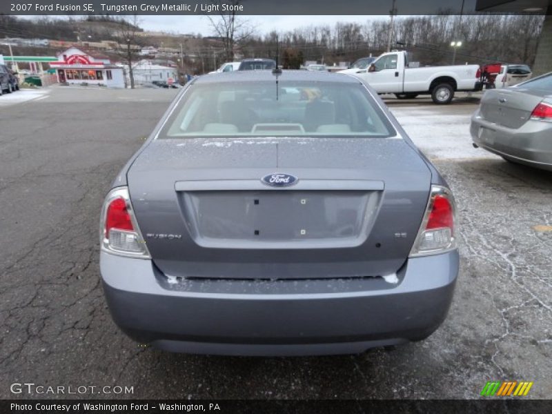 Tungsten Grey Metallic / Light Stone 2007 Ford Fusion SE