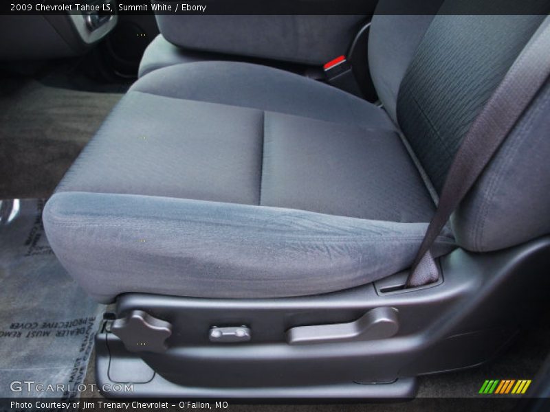 Summit White / Ebony 2009 Chevrolet Tahoe LS