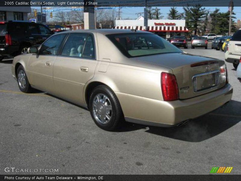 Light Cashmere / Shale 2005 Cadillac DeVille Sedan