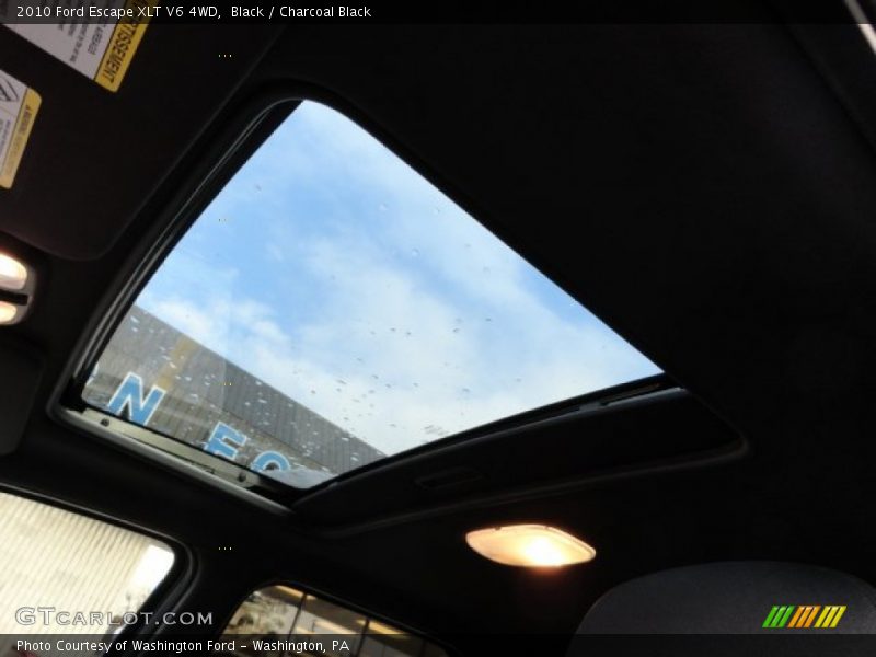 Black / Charcoal Black 2010 Ford Escape XLT V6 4WD