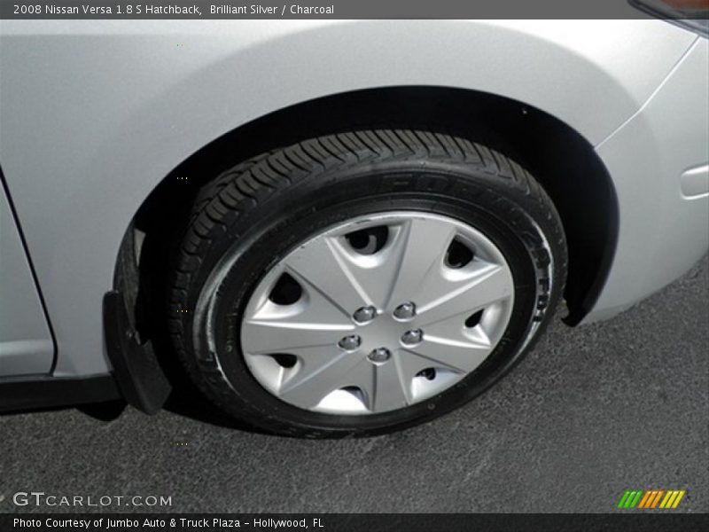 Brilliant Silver / Charcoal 2008 Nissan Versa 1.8 S Hatchback
