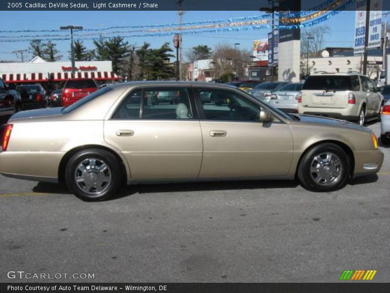 Light Cashmere / Shale 2005 Cadillac DeVille Sedan