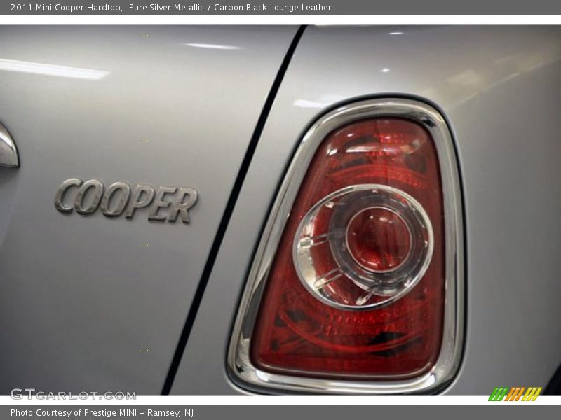 Pure Silver Metallic / Carbon Black Lounge Leather 2011 Mini Cooper Hardtop