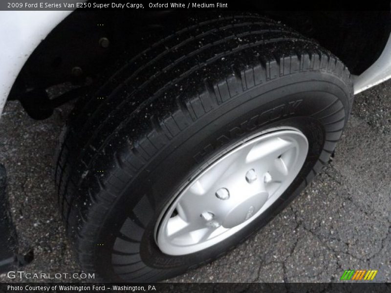Oxford White / Medium Flint 2009 Ford E Series Van E250 Super Duty Cargo