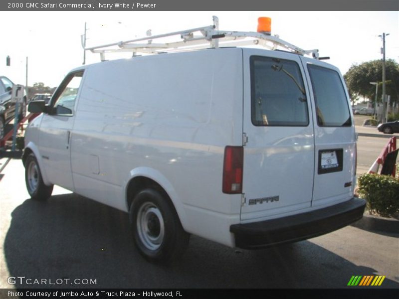 Ivory White / Pewter 2000 GMC Safari Commercial