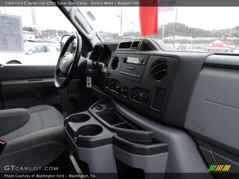 Oxford White / Medium Flint 2009 Ford E Series Van E250 Super Duty Cargo