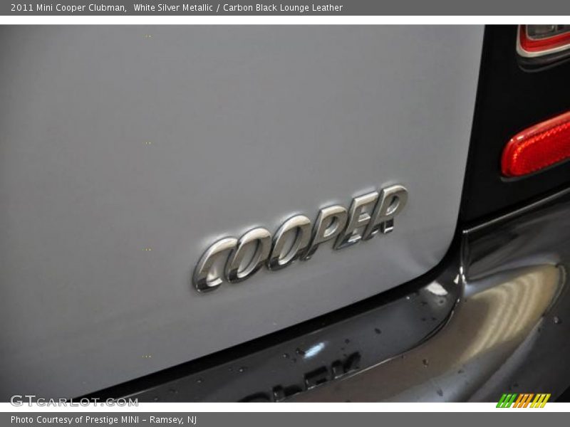White Silver Metallic / Carbon Black Lounge Leather 2011 Mini Cooper Clubman