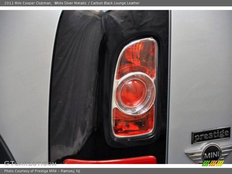 White Silver Metallic / Carbon Black Lounge Leather 2011 Mini Cooper Clubman