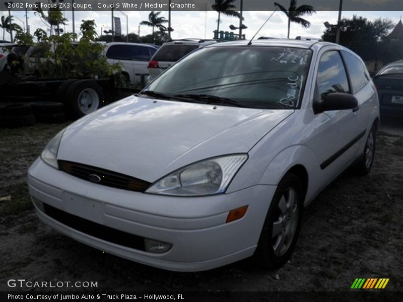 Cloud 9 White / Medium Graphite 2002 Ford Focus ZX3 Coupe