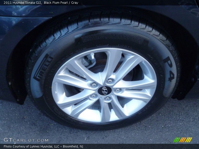 Black Plum Pearl / Gray 2011 Hyundai Sonata GLS